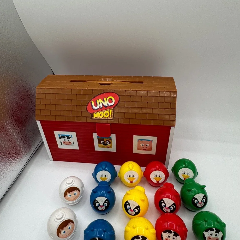 Mattel Uno Moo Preschool Game Farm Animal Matching Set with Barn Storage Case